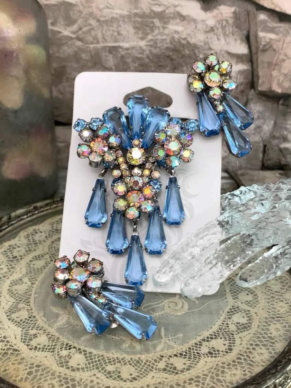 Juliana D&E DeLizza Elster Blue Florette Pentagon Brooch Earring Demi Parure Set